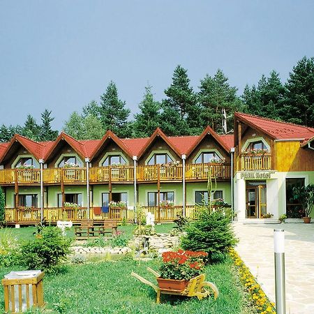 Park Hotel Cingov Смижаны Экстерьер фото